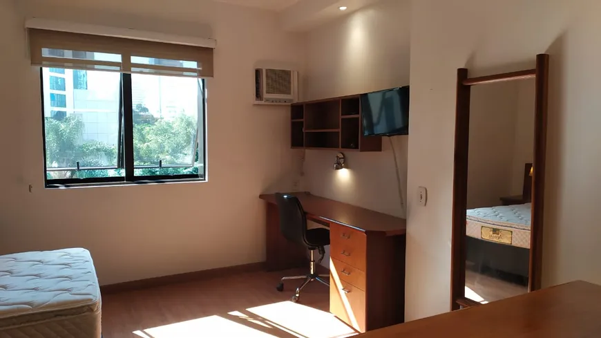 Foto 1 de Flat com 1 Quarto para alugar, 24m² em Moema, São Paulo