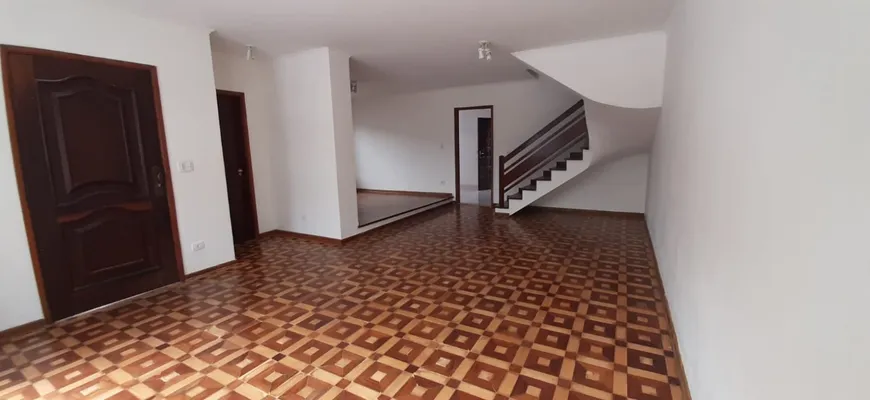 Foto 1 de Sobrado com 4 Quartos para alugar, 224m² em Saúde, São Paulo