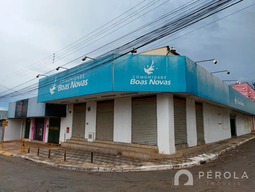 Foto 1 de Galpão/Depósito/Armazém à venda, 295m² em Vila Finsocial, Goiânia