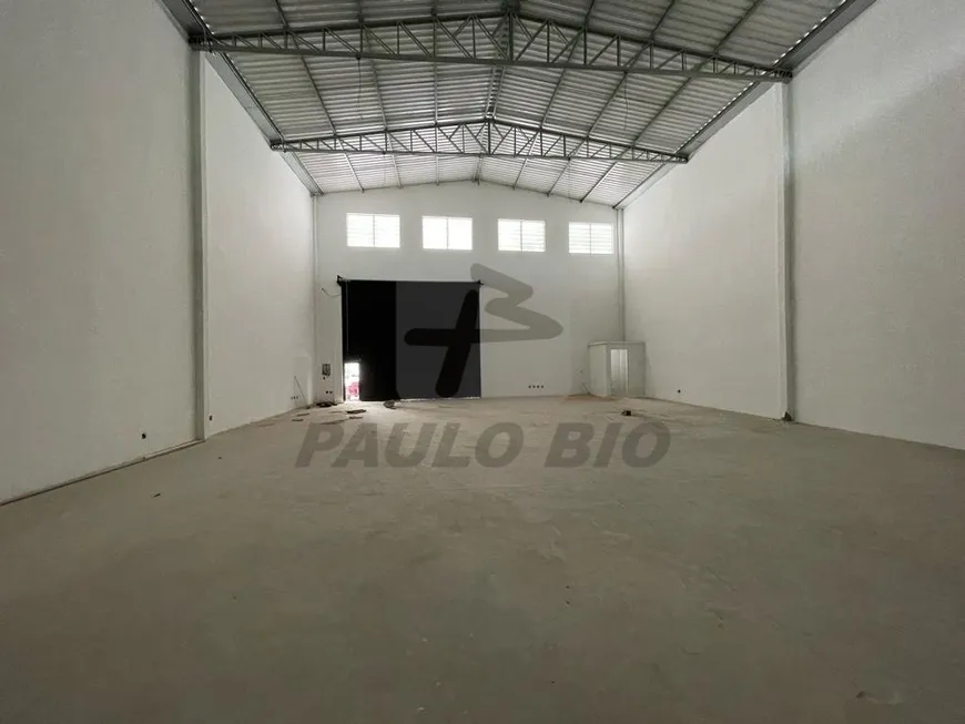 Foto 1 de Galpão/Depósito/Armazém para alugar, 1350m² em Utinga, Santo André