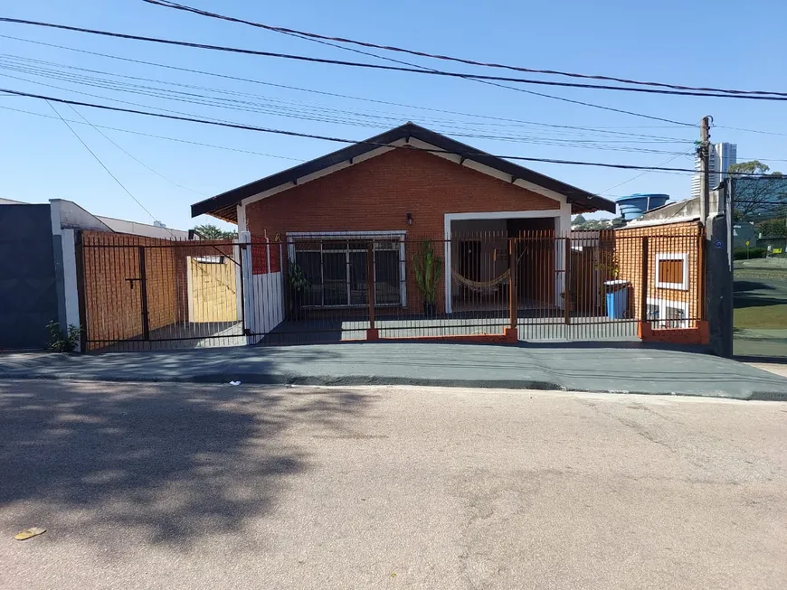 Foto 1 de Casa com 3 Quartos à venda, 215m² em Jardim Trevo, Jundiaí