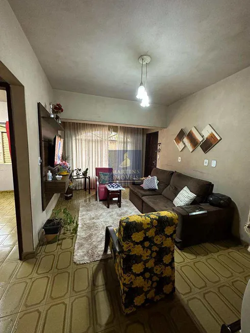 Foto 1 de Casa com 5 Quartos à venda, 300m² em Vila Rio Branco, Jundiaí