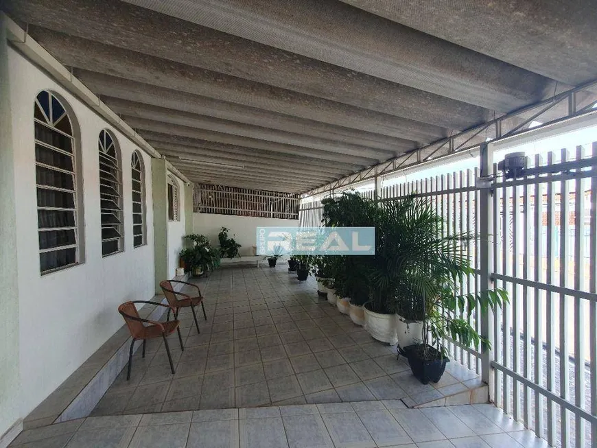 Foto 1 de Casa com 3 Quartos à venda, 185m² em Vila Presidente Médice, Paulínia