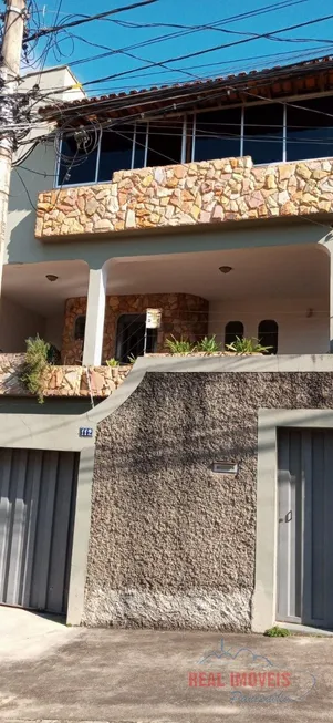 Foto 1 de Casa com 3 Quartos à venda, 376m² em São João Batista, Belo Horizonte