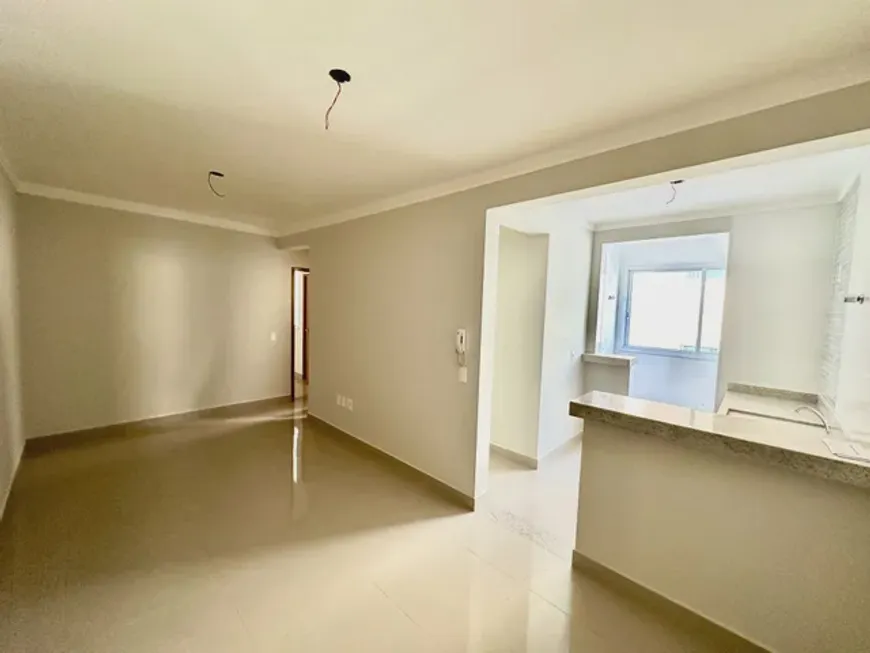 Foto 1 de Apartamento com 2 Quartos à venda, 55m² em Santa Mônica, Uberlândia