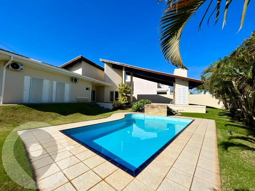 Foto 1 de Casa de Condomínio com 3 Quartos para venda ou aluguel, 285m² em Loteamento Alphaville Campinas, Campinas