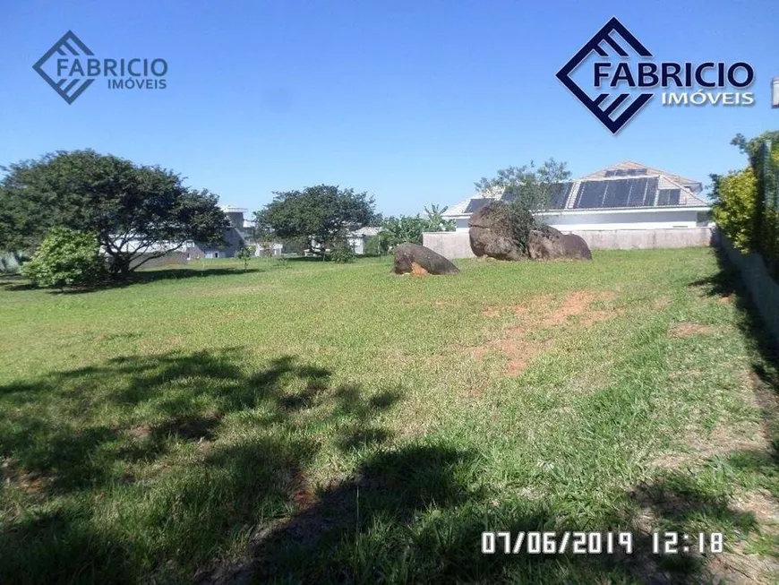 Foto 1 de Lote/Terreno à venda, 1000m² em , Louveira