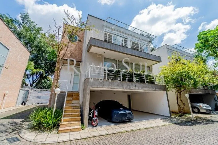 Foto 1 de Casa de Condomínio com 3 Quartos à venda, 380m² em Alto Da Boa Vista, São Paulo