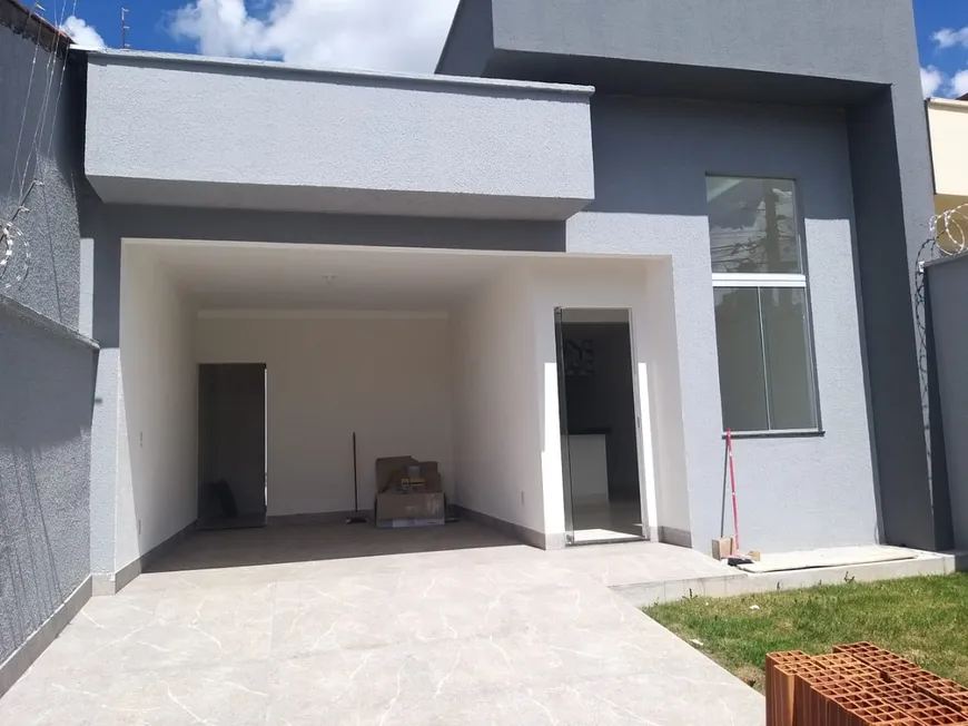 Foto 1 de Casa com 3 Quartos à venda, 103m² em Jardim Buriti Sereno, Aparecida de Goiânia