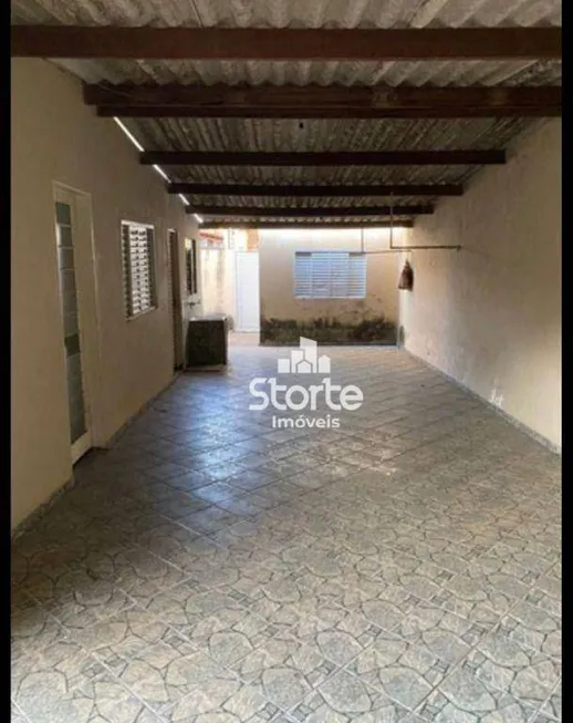 Foto 1 de Casa com 2 Quartos à venda, 100m² em Tubalina, Uberlândia