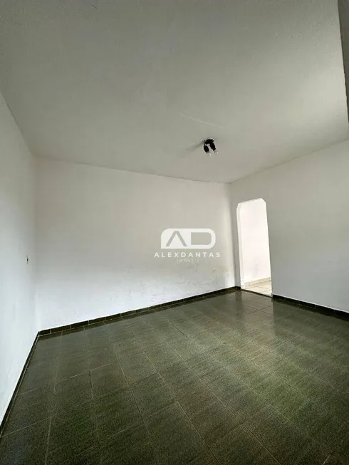 Foto 1 de Casa com 1 Quarto para alugar, 42m² em Parque São Lucas, São Paulo