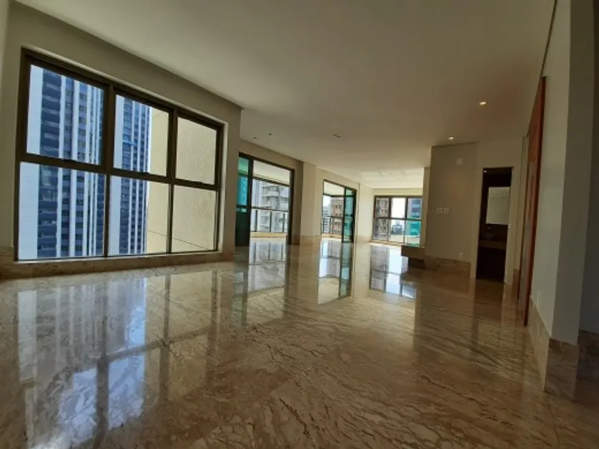 Foto 1 de Apartamento com 4 Quartos para alugar, 337m² em Vila da Serra, Nova Lima