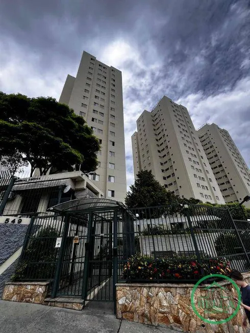 Foto 1 de Apartamento com 2 Quartos à venda, 55m² em Parque Maria Domitila, São Paulo