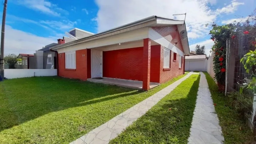 Foto 1 de Casa com 4 Quartos à venda, 167m² em Araca, Capão da Canoa