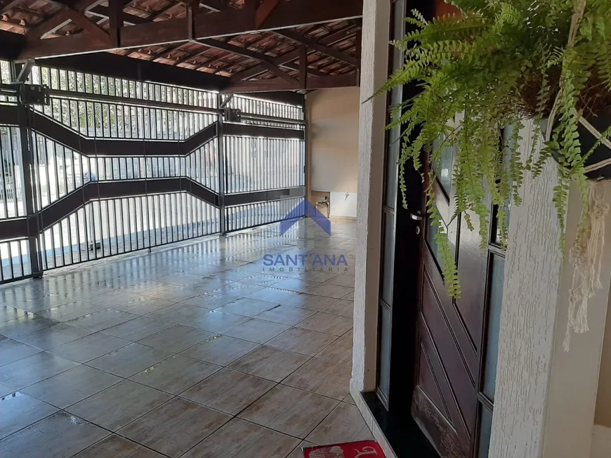 Foto 1 de Casa com 3 Quartos à venda, 171m² em Santana, Pindamonhangaba