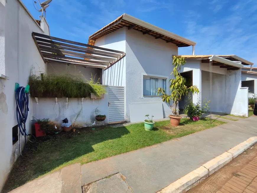 Foto 1 de Casa de Condomínio com 3 Quartos à venda, 120m² em Chácara São Pedro, Aparecida de Goiânia