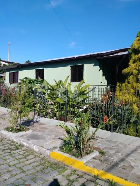 Foto 1 de Casa com 2 Quartos à venda, 85m² em Triângulo, Carlos Barbosa