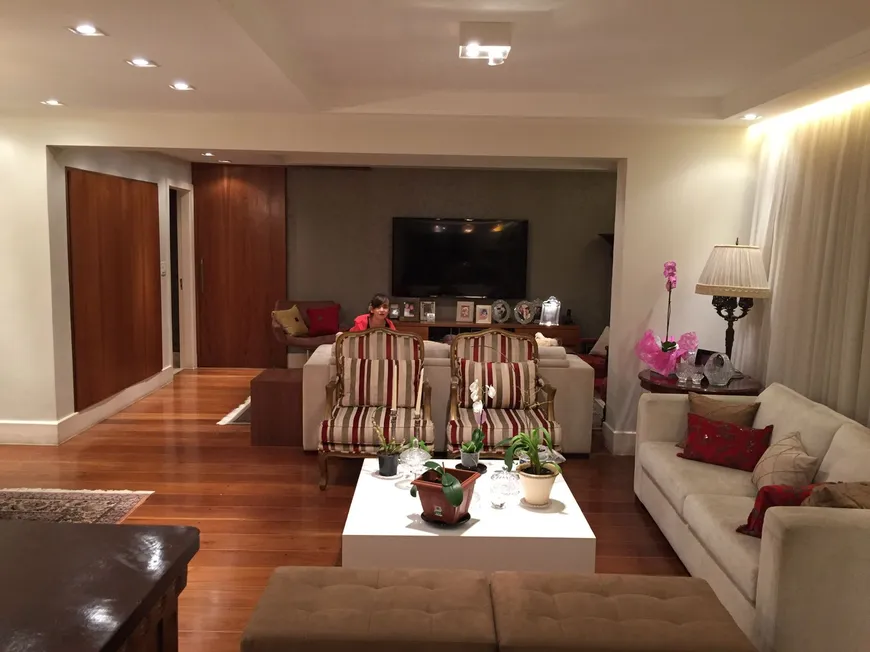 Foto 1 de Apartamento com 3 Quartos à venda, 170m² em Indianópolis, São Paulo