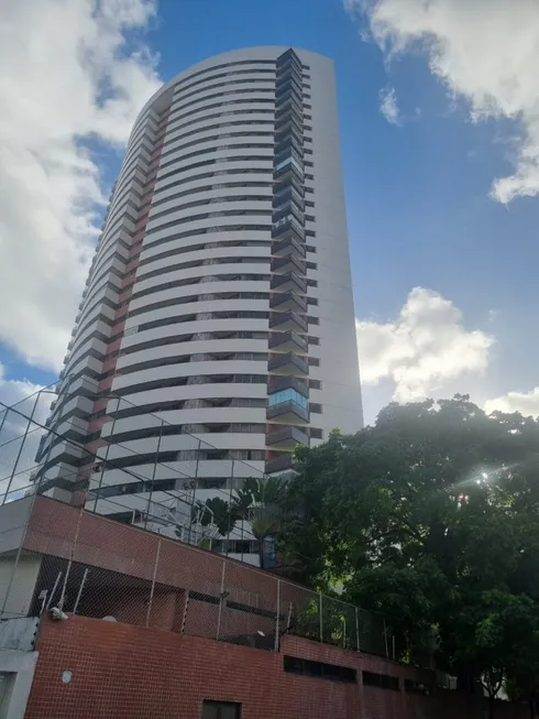 Foto 1 de Apartamento com 4 Quartos à venda, 240m² em Poço, Recife