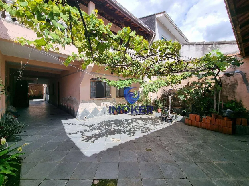 Foto 1 de Sobrado com 3 Quartos à venda, 229m² em Vila Romana, Poá