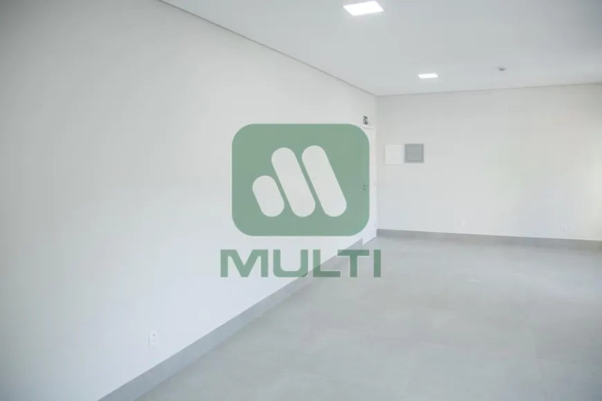 Foto 1 de Galpão/Depósito/Armazém com 1 Quarto para alugar, 650m² em Centro, Uberlândia