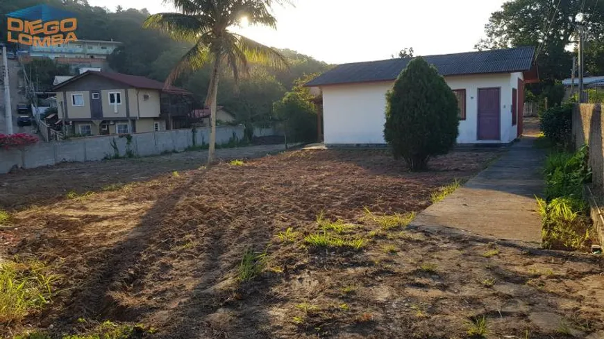 Foto 1 de Lote/Terreno à venda, 2017m² em Cachoeira do Bom Jesus, Florianópolis