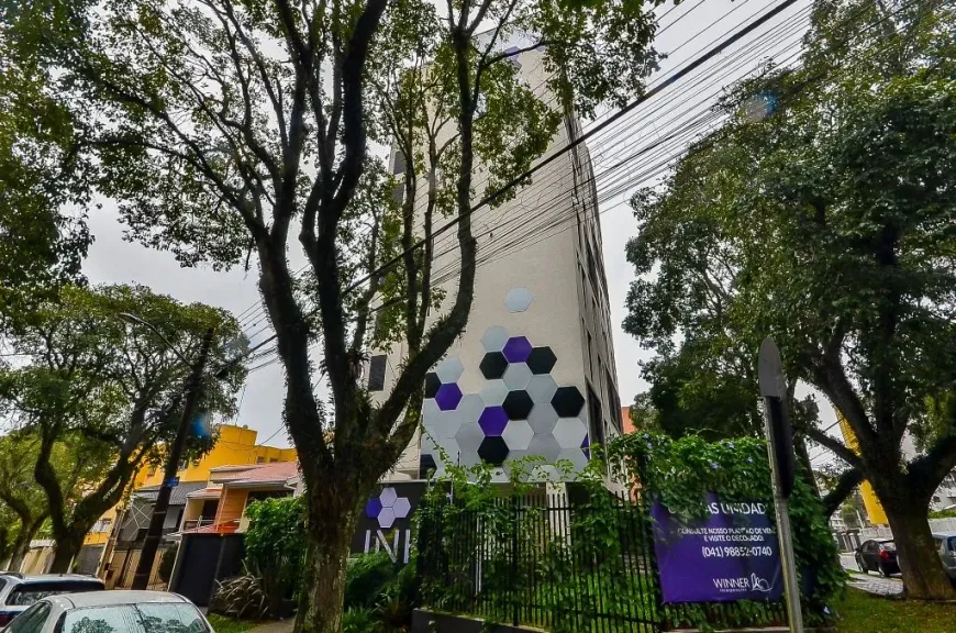 Foto 1 de Apartamento com 1 Quarto para alugar, 20m² em Água Verde, Curitiba