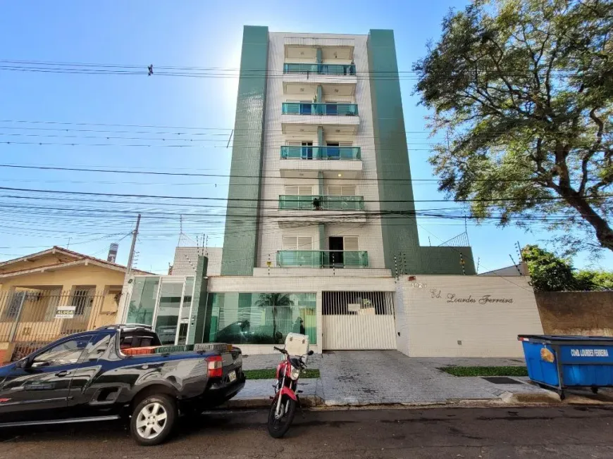 Foto 1 de Apartamento com 2 Quartos para alugar, 66m² em Zona 07, Maringá