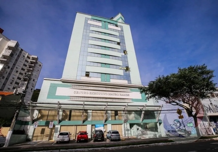 Foto 1 de Sala Comercial para alugar, 76m² em Centro, Florianópolis