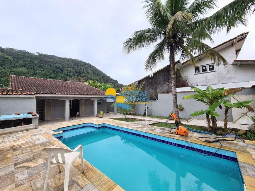 Foto 1 de Casa com 4 Quartos à venda, 480m² em Jardim Guaiúba, Guarujá