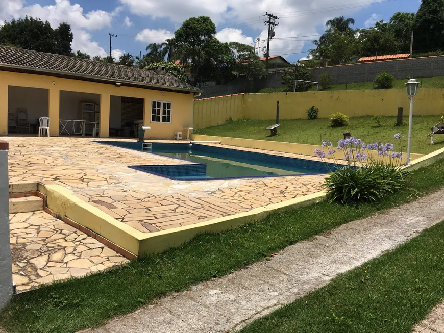 Foto 1 de Fazenda/Sítio com 3 Quartos à venda, 2385m² em Pavão-Canguera, São Roque