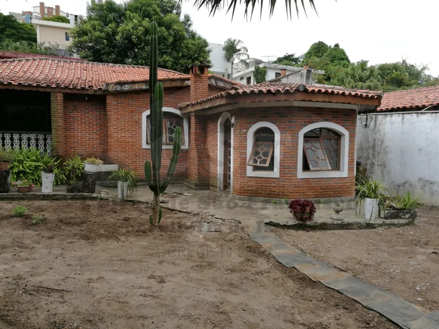 Foto 1 de Casa com 3 Quartos à venda, 300m² em Vila São Francisco, São Paulo