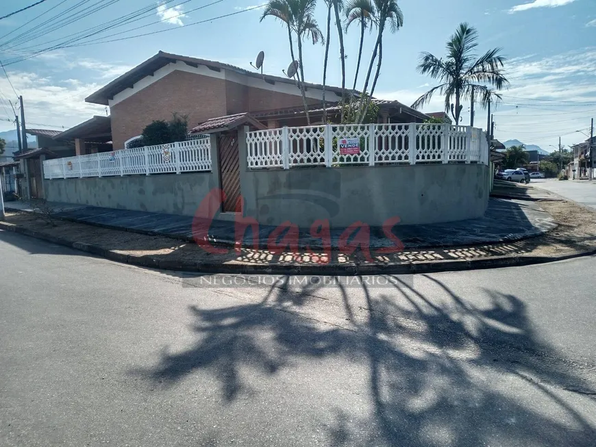 Foto 1 de Casa com 2 Quartos à venda, 171m² em Poiares, Caraguatatuba