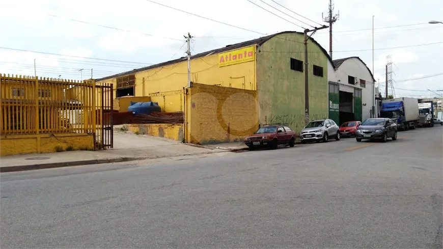 Foto 1 de Galpão/Depósito/Armazém para alugar, 1300m² em Vila Anastácio, São Paulo