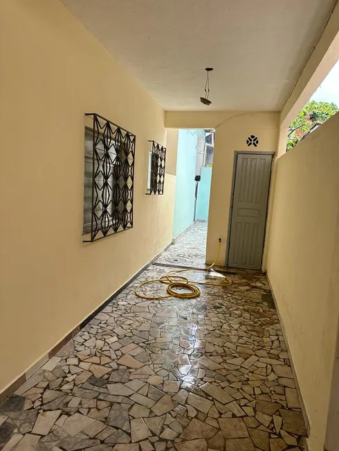 Foto 1 de Casa com 2 Quartos à venda, 50m² em Marechal Hermes, Rio de Janeiro