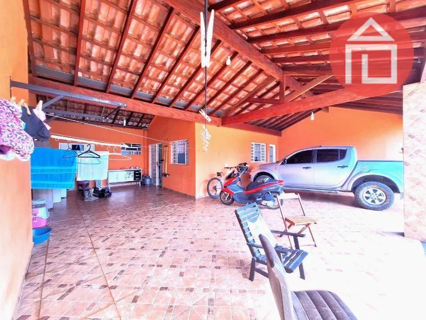 Foto 1 de Casa com 2 Quartos à venda, 160m² em Vila Mota, Bragança Paulista