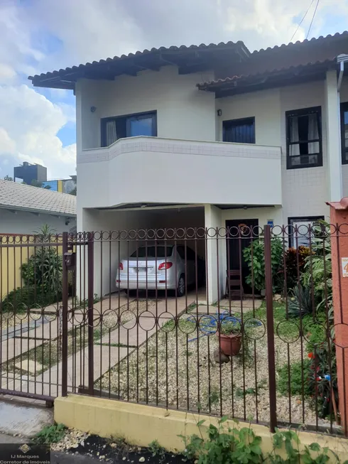 Foto 1 de Casa com 3 Quartos à venda, 123m² em Bucarein, Joinville