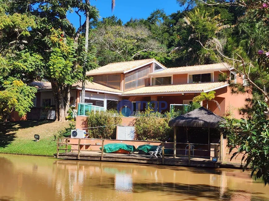 Foto 1 de Fazenda/Sítio com 5 Quartos à venda, 1200m² em , Nazaré Paulista