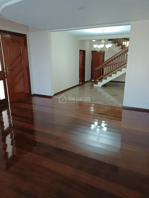 Foto 1 de Sobrado com 4 Quartos à venda, 234m² em Taquaral, Campinas