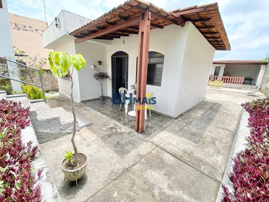 Foto 1 de Casa com 2 Quartos à venda, 133m² em Dom Bosco, Belo Horizonte