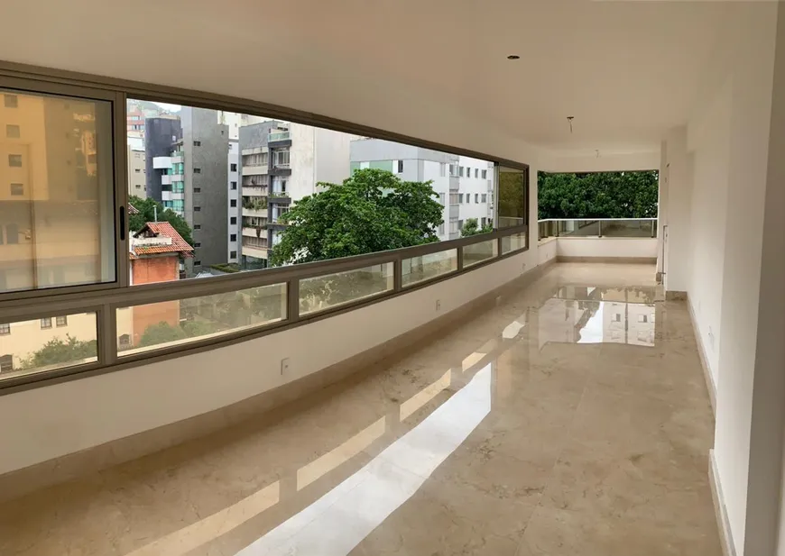 Foto 1 de Apartamento com 4 Quartos à venda, 140m² em Sion, Belo Horizonte