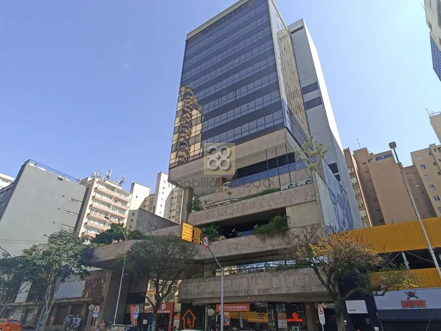 Foto 1 de Sala Comercial com 1 Quarto para alugar, 159m² em Centro, Curitiba