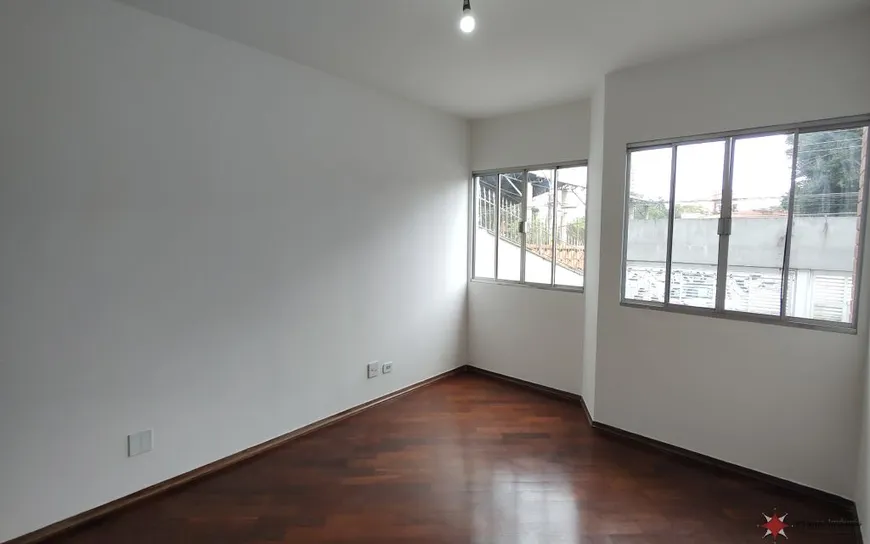 Foto 1 de Casa com 3 Quartos à venda, 140m² em Jardim Piqueroby, São Paulo