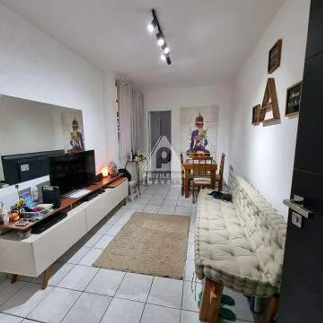 Foto 1 de Apartamento com 2 Quartos à venda, 51m² em Centro, Rio de Janeiro