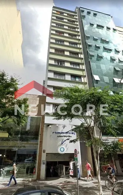 Foto 1 de Apartamento com 3 Quartos à venda, 79m² em Centro, Curitiba