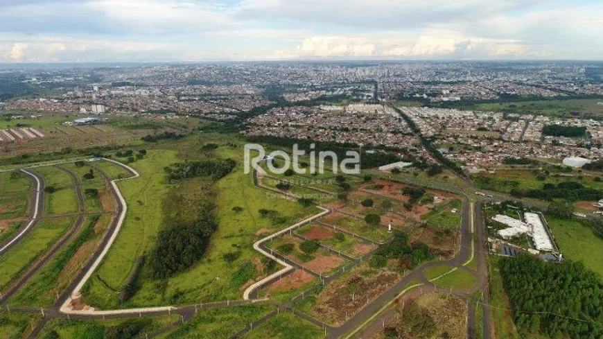 Foto 1 de Lote/Terreno à venda, 250m² em Residencial Fruta do Conde, Uberlândia