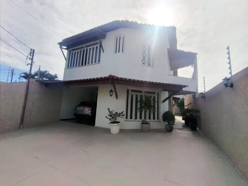 Foto 1 de Casa com 5 Quartos à venda, 402m² em Farolândia, Aracaju