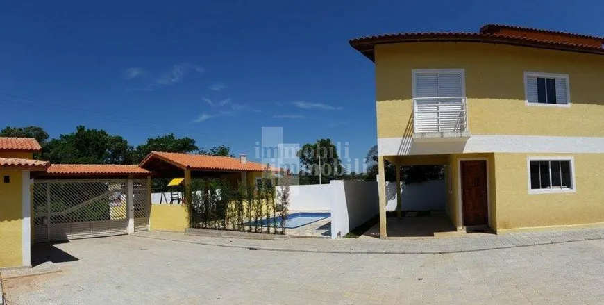 Foto 1 de Casa de Condomínio com 3 Quartos à venda, 96m² em Chácara do Carmo, Vargem Grande Paulista