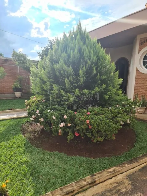 Foto 1 de Casa com 3 Quartos à venda, 286m² em Vila Harmonia, Araraquara