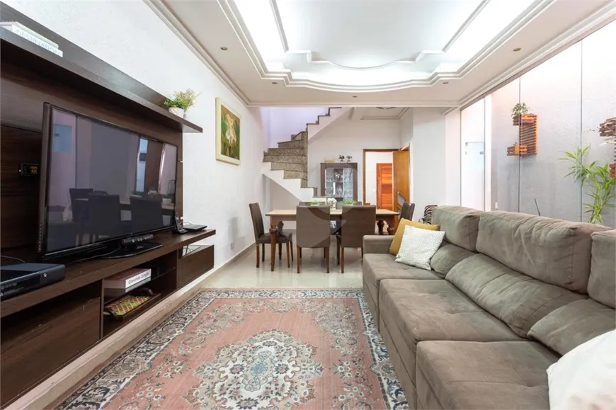 Foto 1 de Casa com 3 Quartos à venda, 180m² em Parque Continental I, Guarulhos